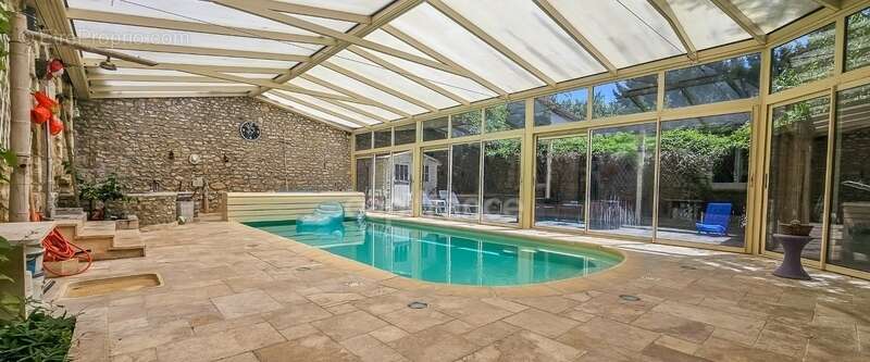 A vendre 8 pièces FONTAINE LA RIVIERE (91) Maison sur sous-sol avec cave voûtée et piscine - photo 2