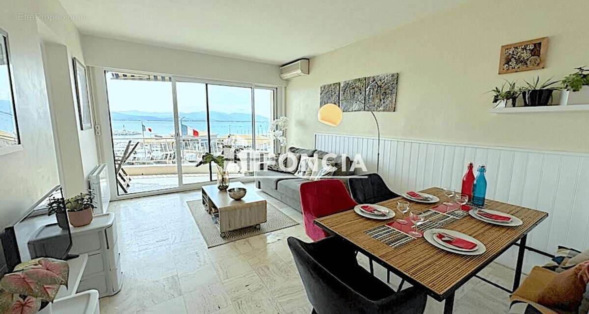 Appartement à SAINT-RAPHAEL