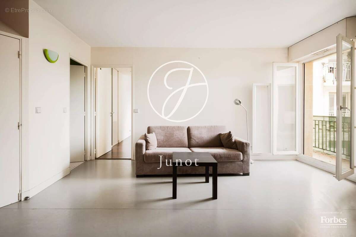 Paris 16e - GARIGLIANO - Appartement type duplex à vendre - 5 pièces - 177,93m² Carrez - 4 chambres - 2 Balcons - Lumineux. - photo 11