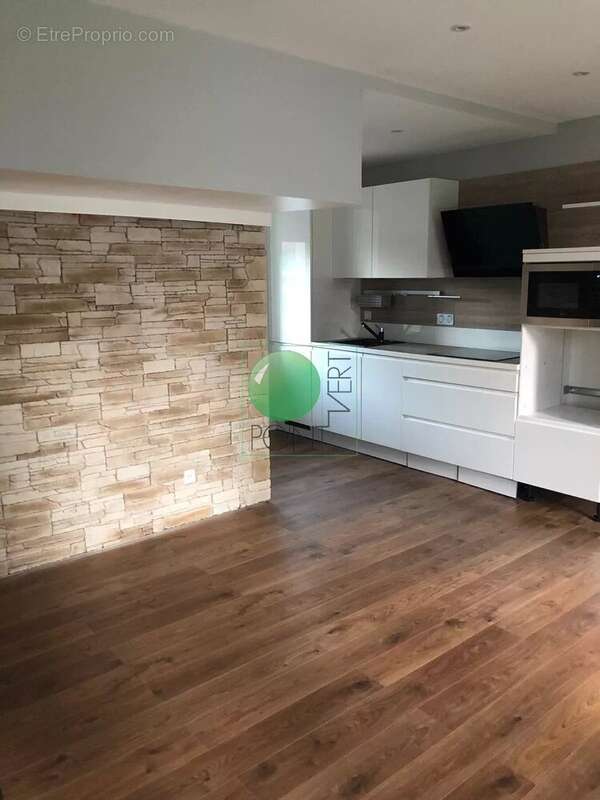 Appartement à CERNY
