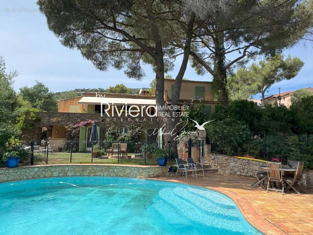 Propriété au charme provençal sur une parcelle de 2821m2 ave - photo 4