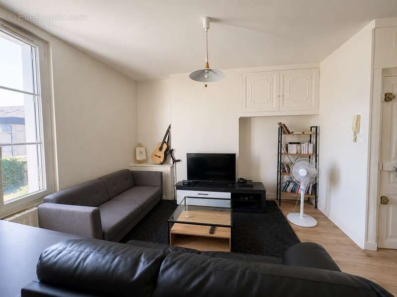 Appartement à vendre 2 pièces TOURS - Vendu loué - photo 2