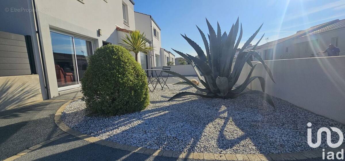 Photo 1 - Maison à LE BERNARD