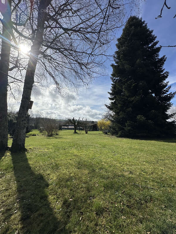 Maison à ARPAJON-SUR-CERE
