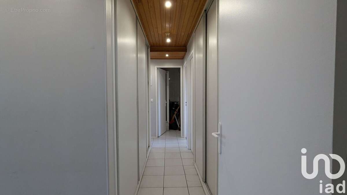 Photo 5 - Appartement à LE BLANC-MESNIL
