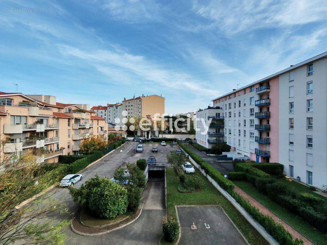 Appartement à LYON-3E
