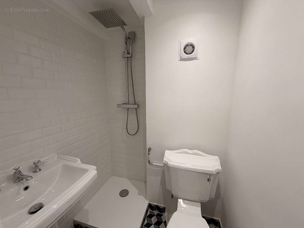 Appartement à MARSEILLE-5E