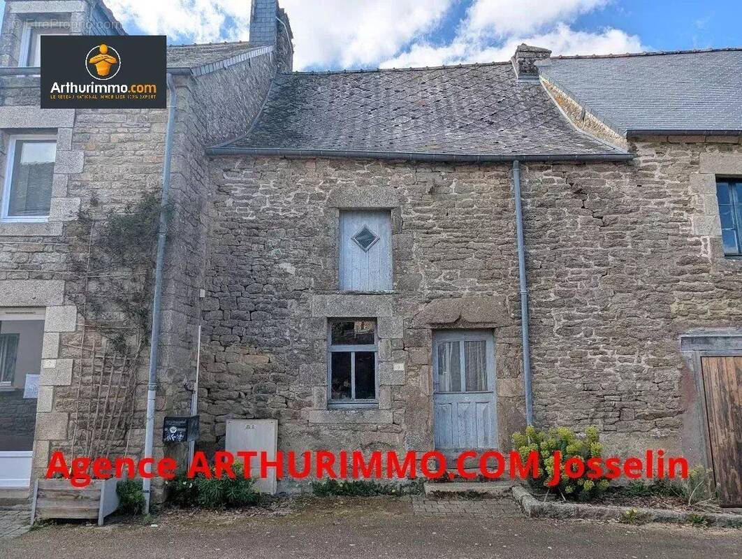 Maison à SAINT-SERVANT