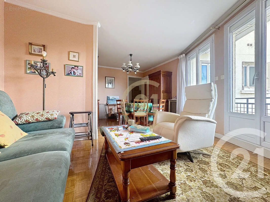 Appartement à PARIS-12E