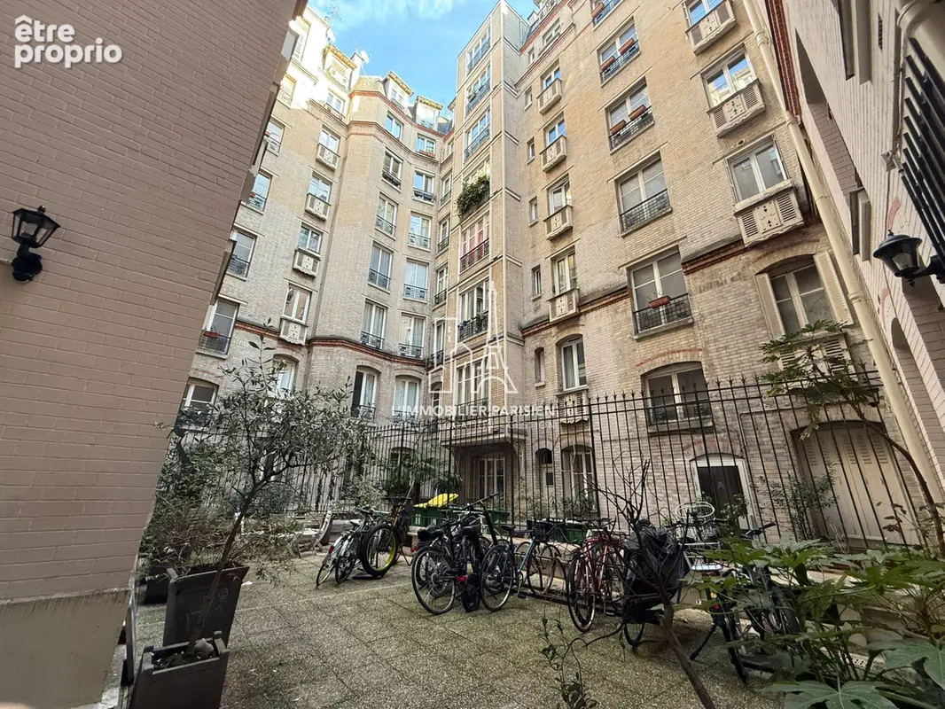 Appartement 2 pièces 31 m² à vendre à Paris-18e (75018) - photo 7
