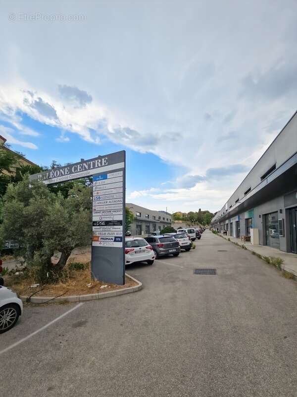 SARROLA CARCOPINO (20) locaux commerciaux- bureaux secteur Baléone - photo 13