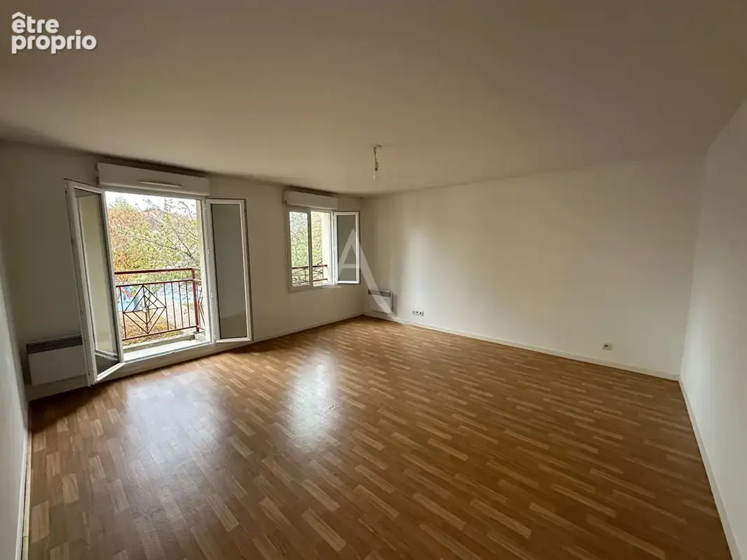 Appartement La Chaussee Saint Victor 3 pièce(s) 69 m2 - photo 5