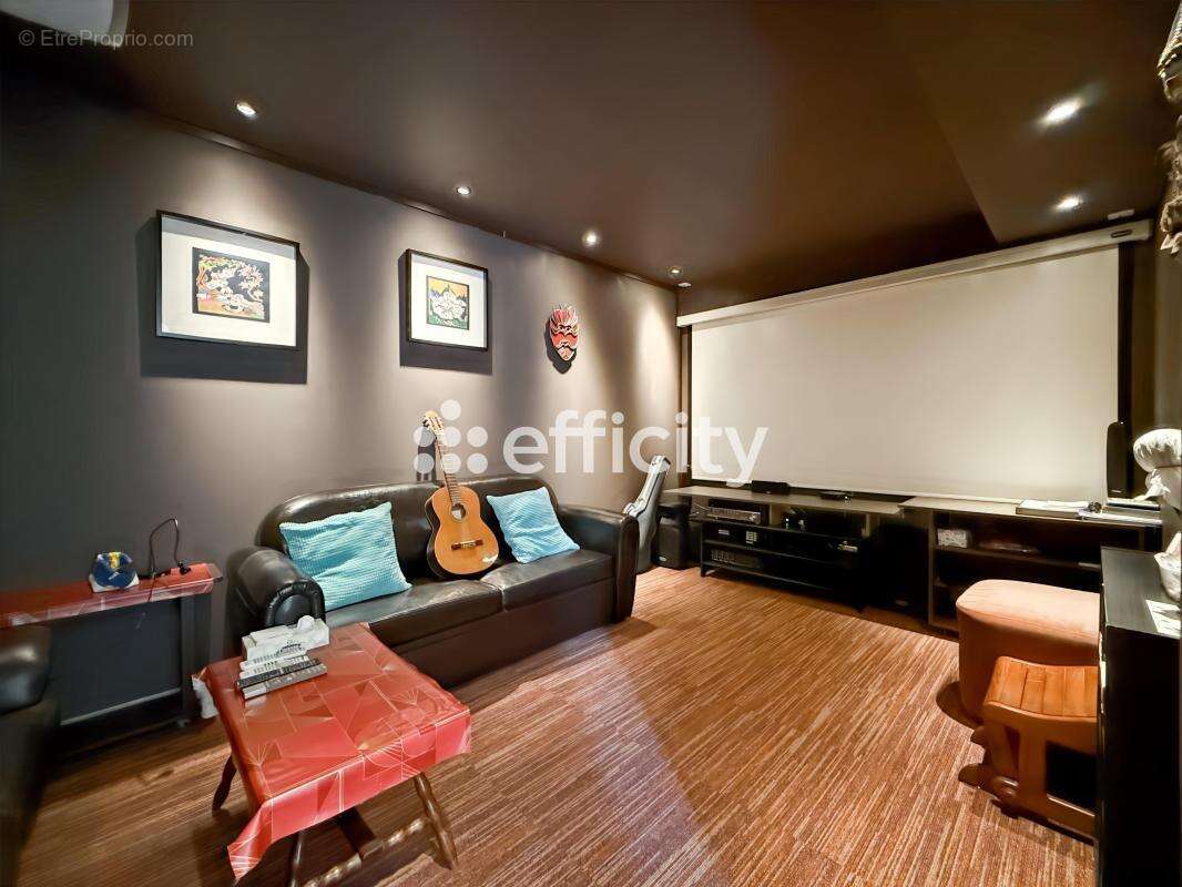 Maison 149 m² à Saint-Regle  - photo 2