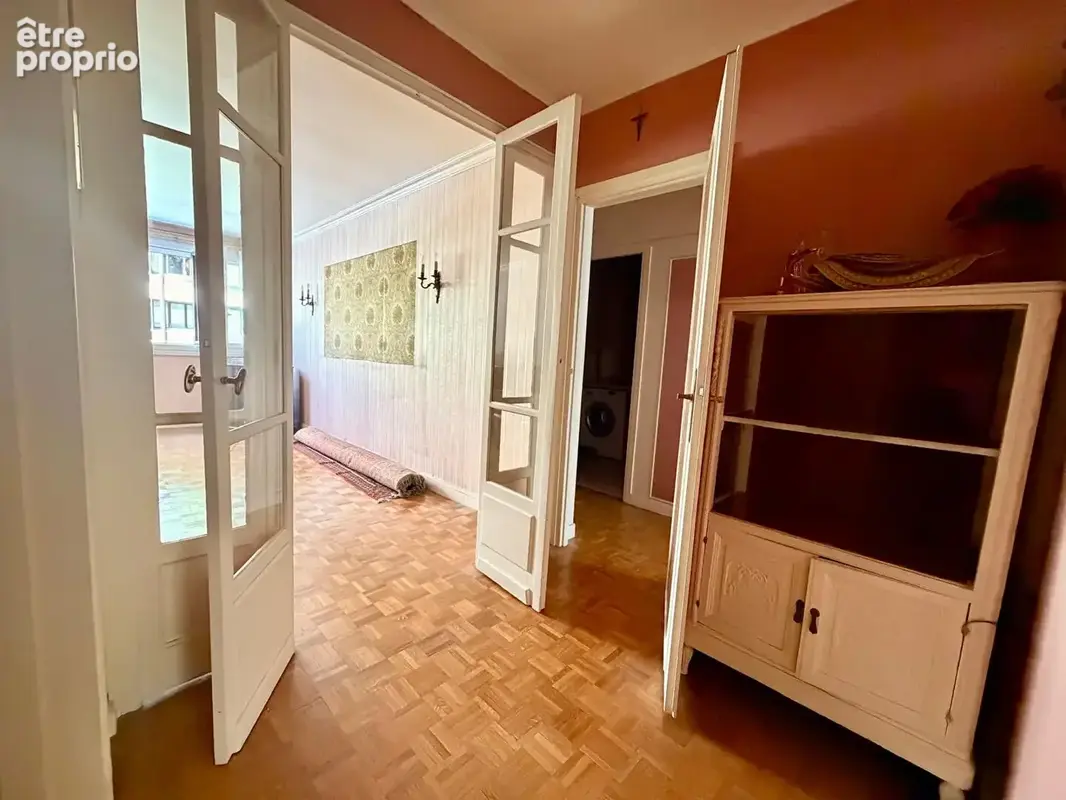 À deux pas des buttes-chaumont: 3 pièces traversant de 64 m² - photo 8
