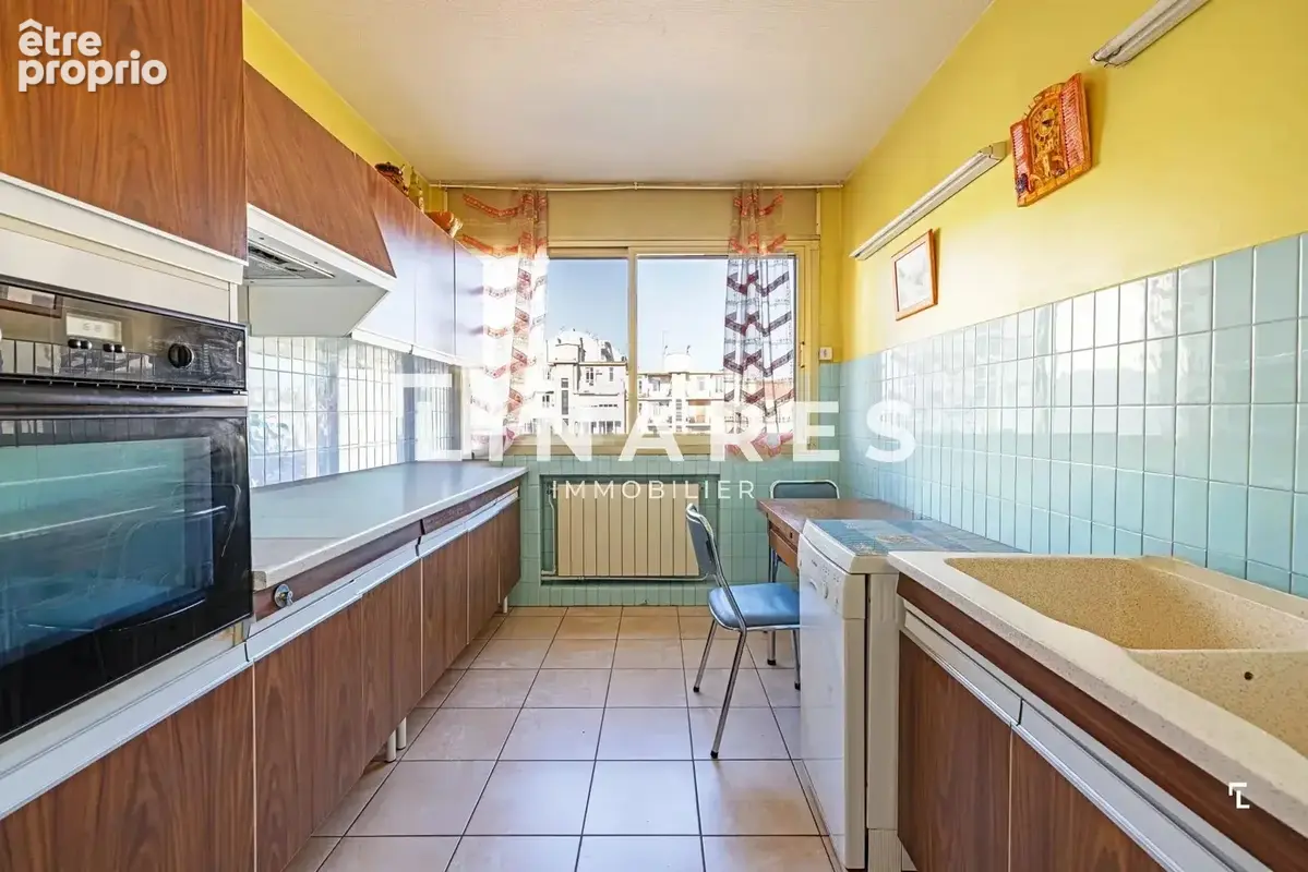 LE SIXIÈME CIEL - Appartement T3 de 95m2 - Balcon 12m2 - Parking - 13001 SAINT-CHARLES - photo 5