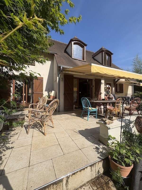 Maison à CHATEAUFORT