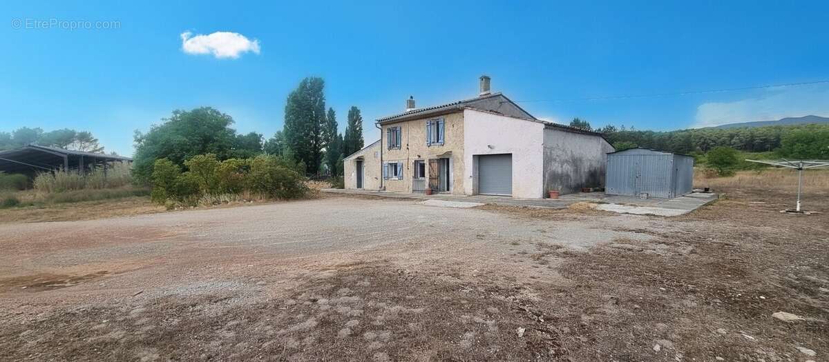 Villa 3/4P 135m2 avec Garage et Jardin 8310m2 - photo 2