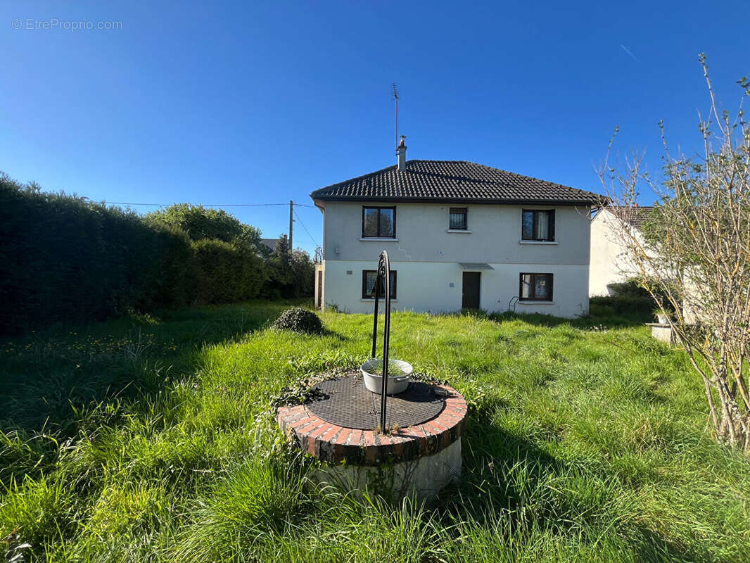 Maison à AUBIGNY-SUR-NERE