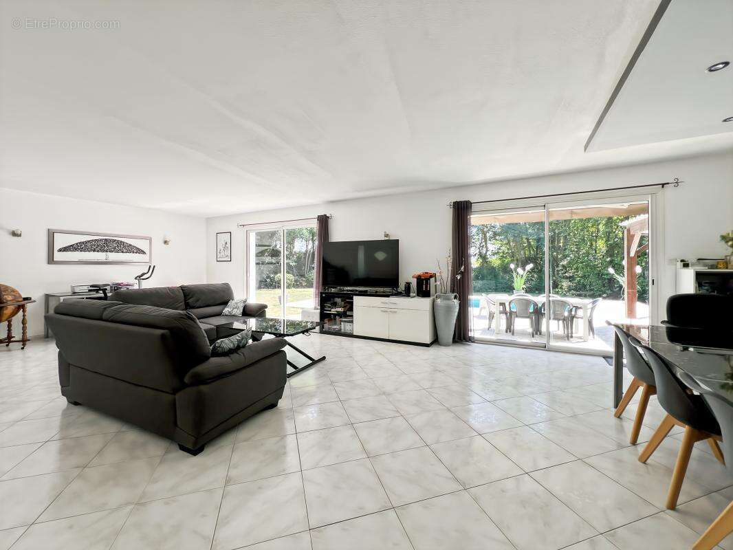 Maison 145 m² à Riviere-Saas-Et-Gourby  - photo 9