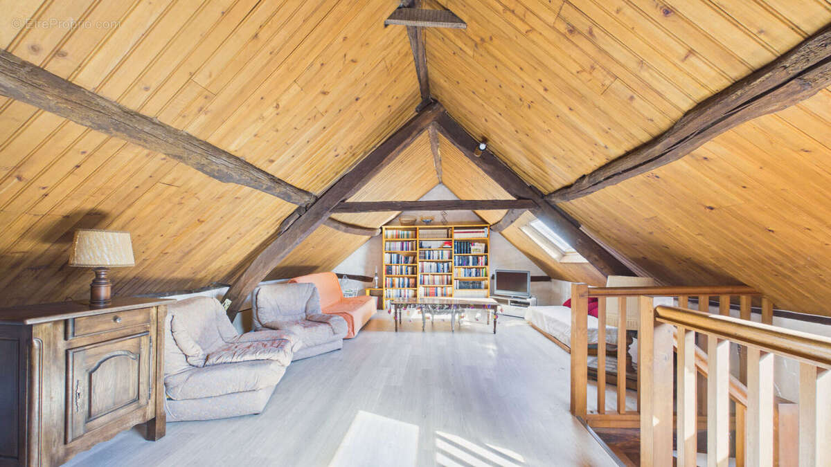 Maison en pierre avec jardin Calme, charme et beau potentiel d'aménagement - photo 7