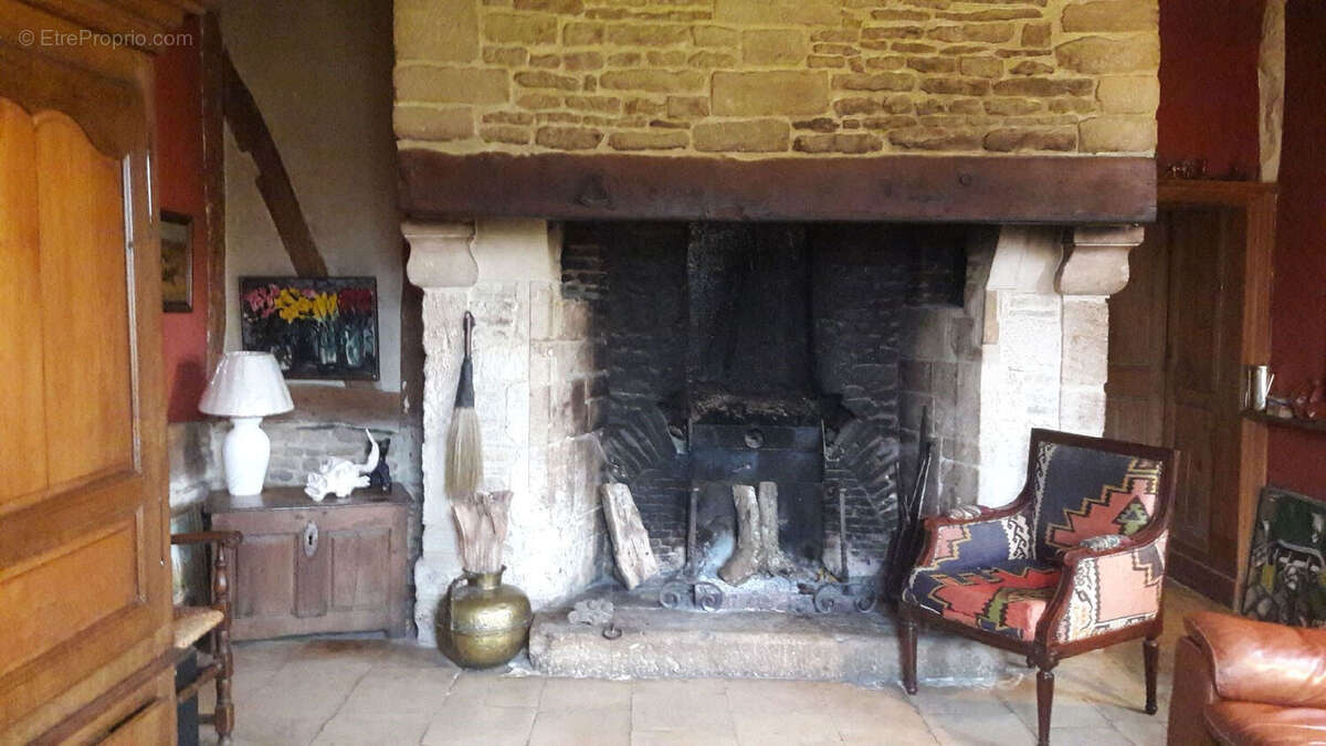 Maison à PONT-L'EVEQUE