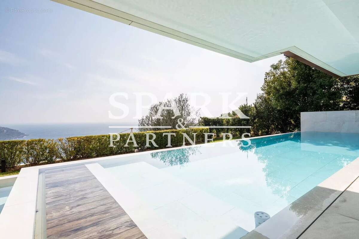 Maison à ROQUEBRUNE-CAP-MARTIN