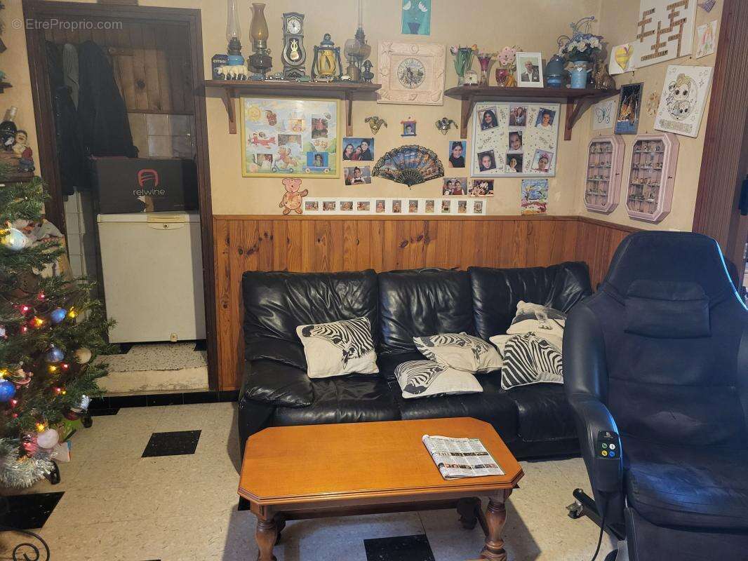 Maison à LEZIGNAN-LA-CEBE