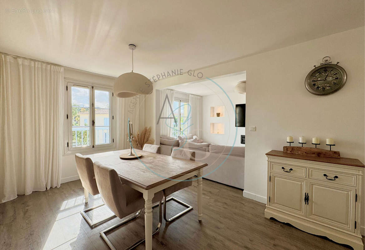 Appartement à COGOLIN