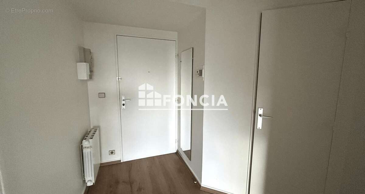 Appartement à MONT-SAINT-AIGNAN