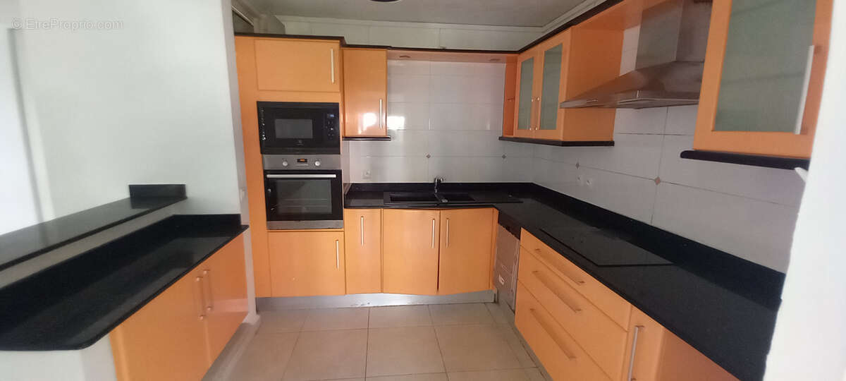 Appartement à LES ABYMES