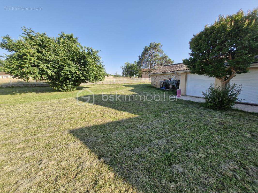 Maison à MOULEYDIER