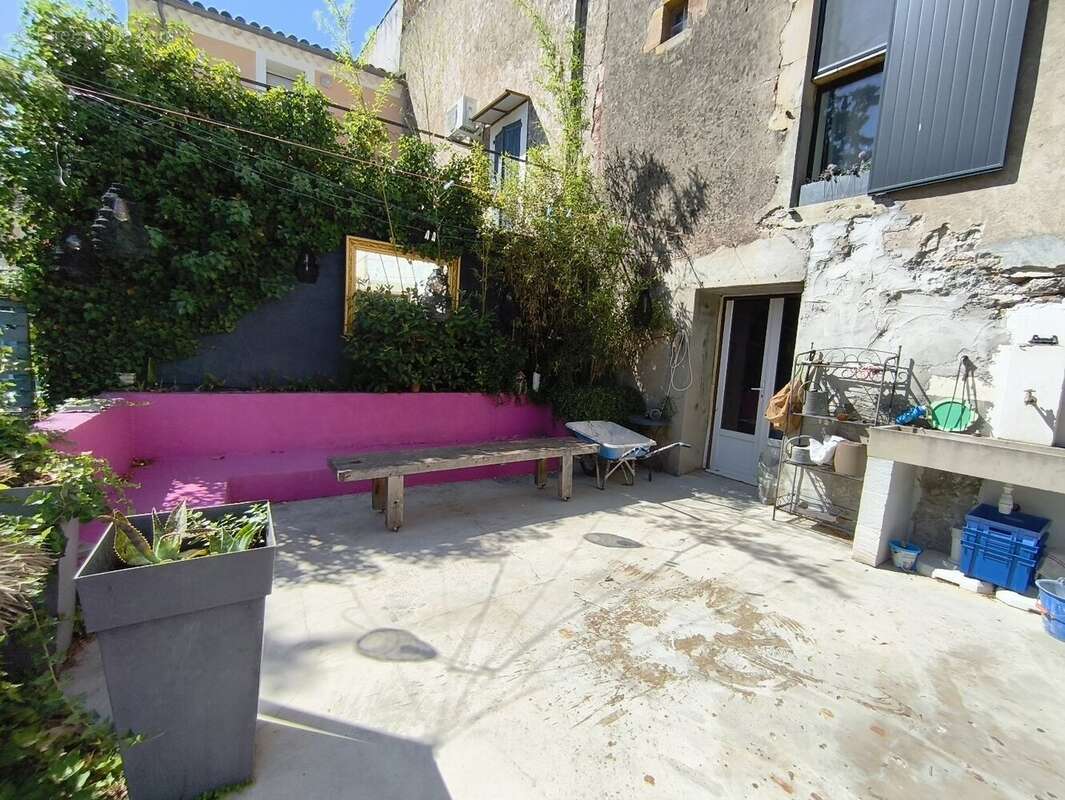 34360 Saint Chinian-Maison loft 240m2-centre - photo 4