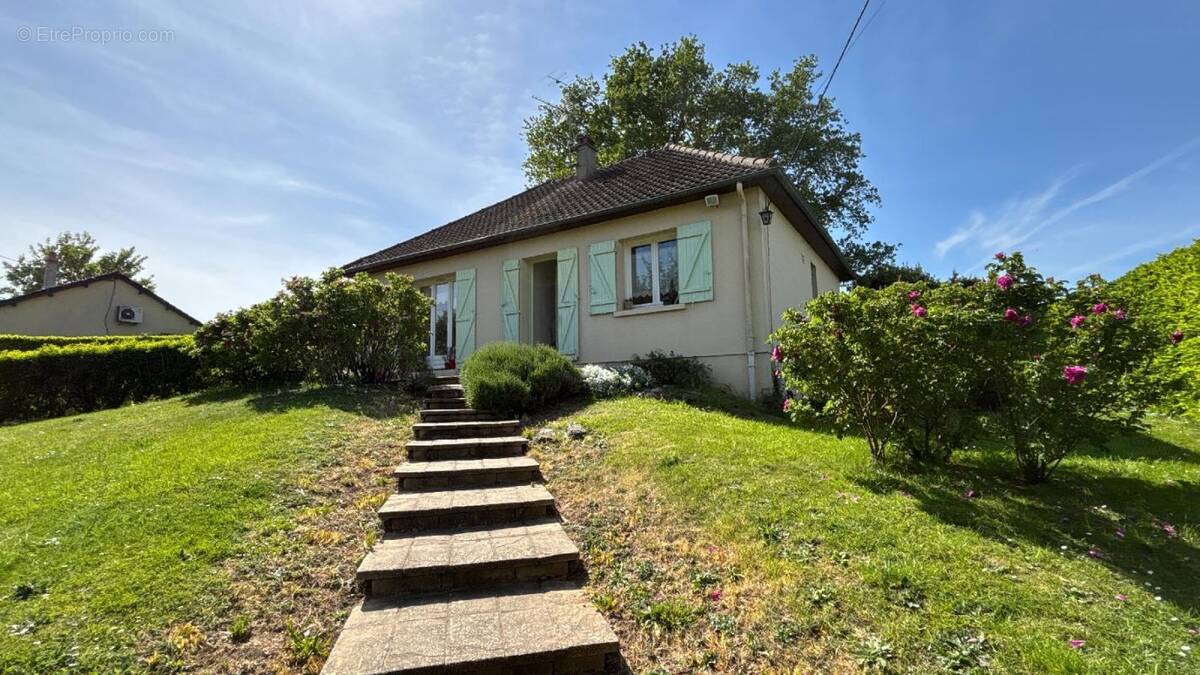 Maison à TRUN