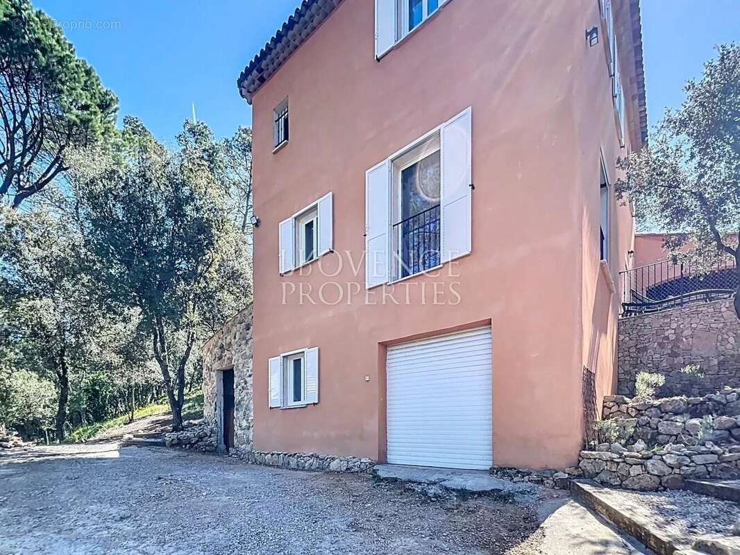 Maison à CHATEAUVERT