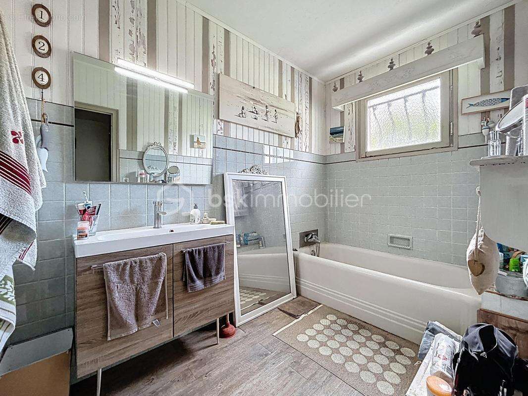 Maison à ARTIGUES-PRES-BORDEAUX