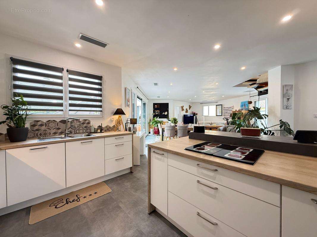 Maison à SAINT-SULPICE-DE-ROYAN