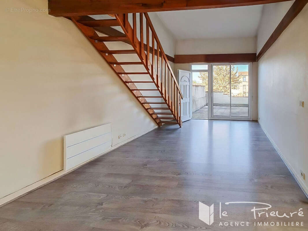 Albi - Immeuble à fort potentiel avec appartement T4 et grand local professionnel - photo 12