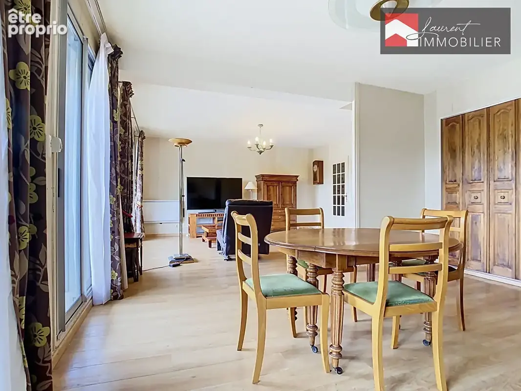 CHALON-SUR-SAÔNE À VENDRE - Spacieux appartement 4 pièces - 123 m² - photo 2