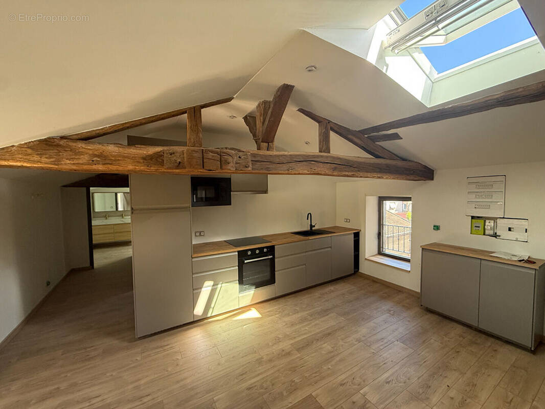 Appartement à CHATILLON-SUR-CHALARONNE