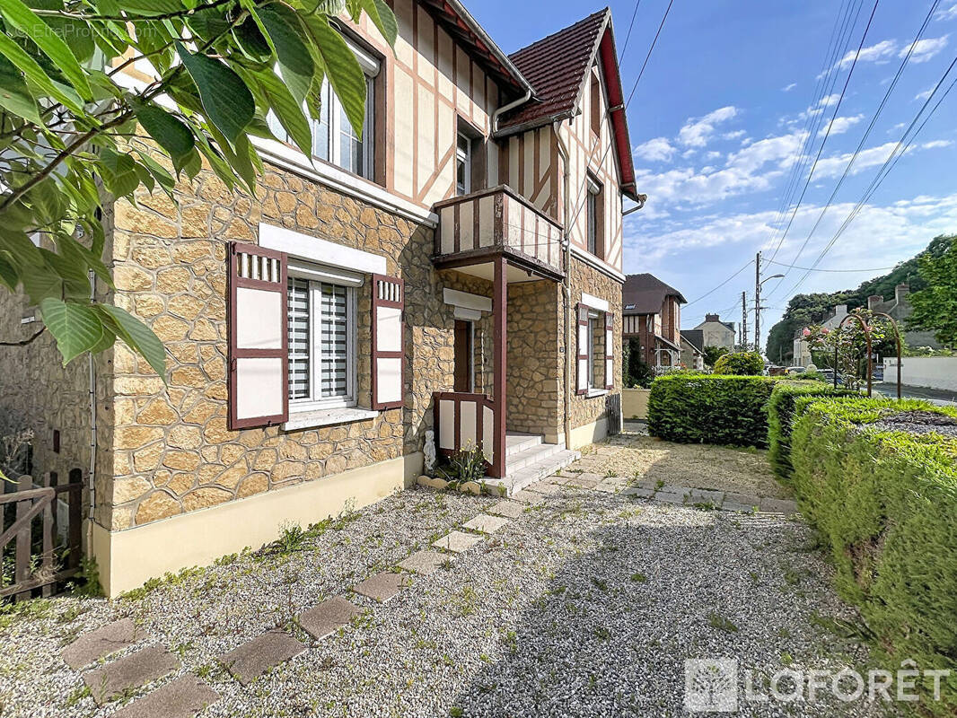 Maison à DIVES-SUR-MER