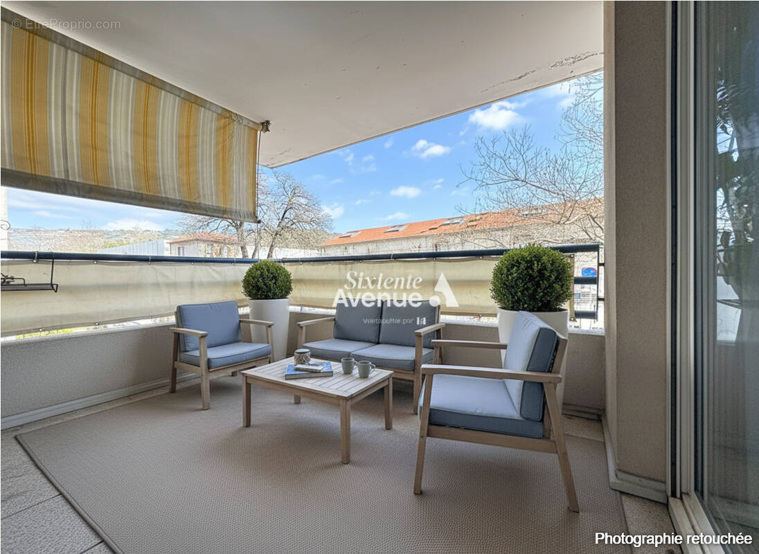 Appartement à MOUANS-SARTOUX