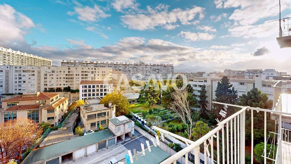 Appartement à MARSEILLE-8E