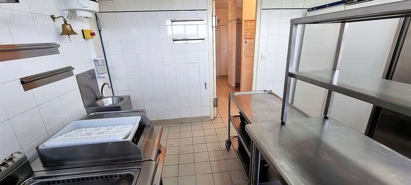 Commerce à SAINT-TROJAN-LES-BAINS