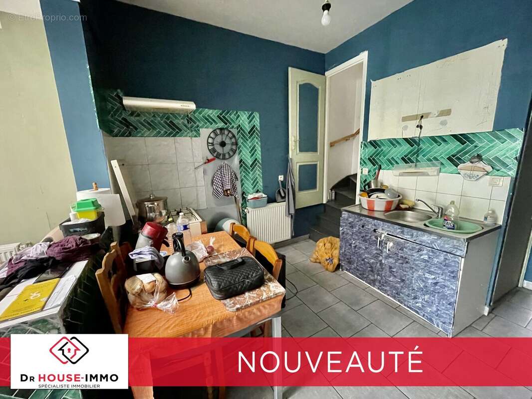 Maison à QUIEVRECHAIN