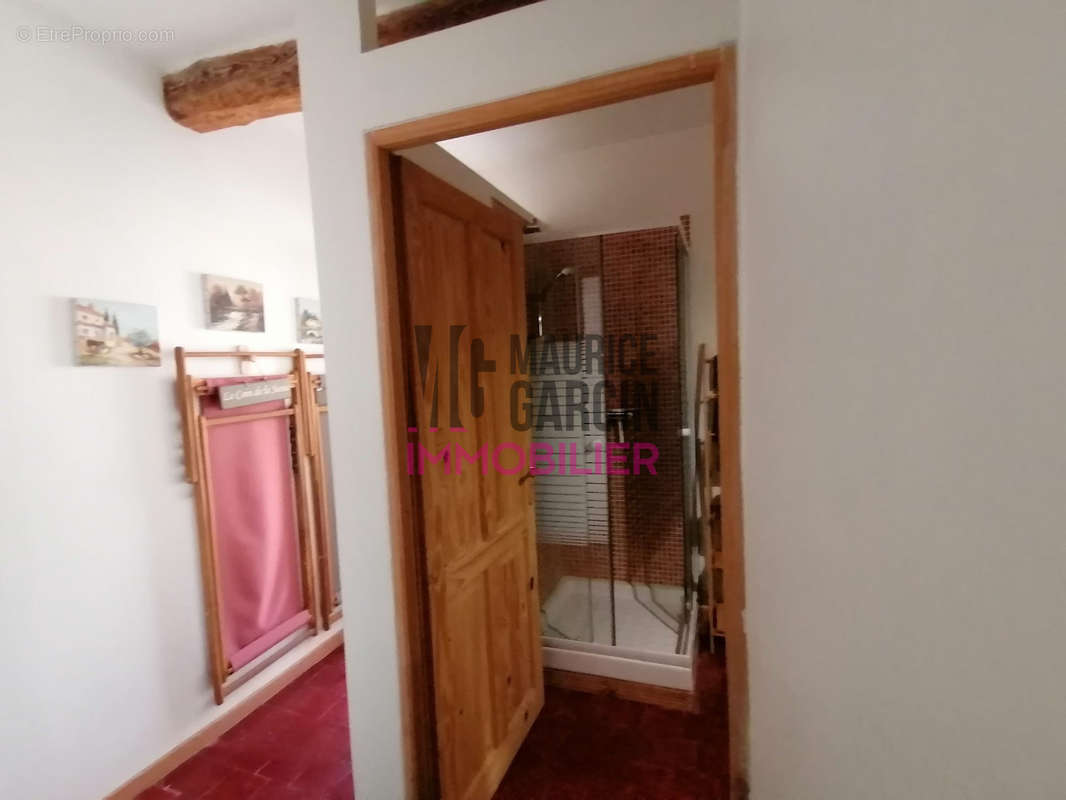 Maison à FONTAINE-DE-VAUCLUSE