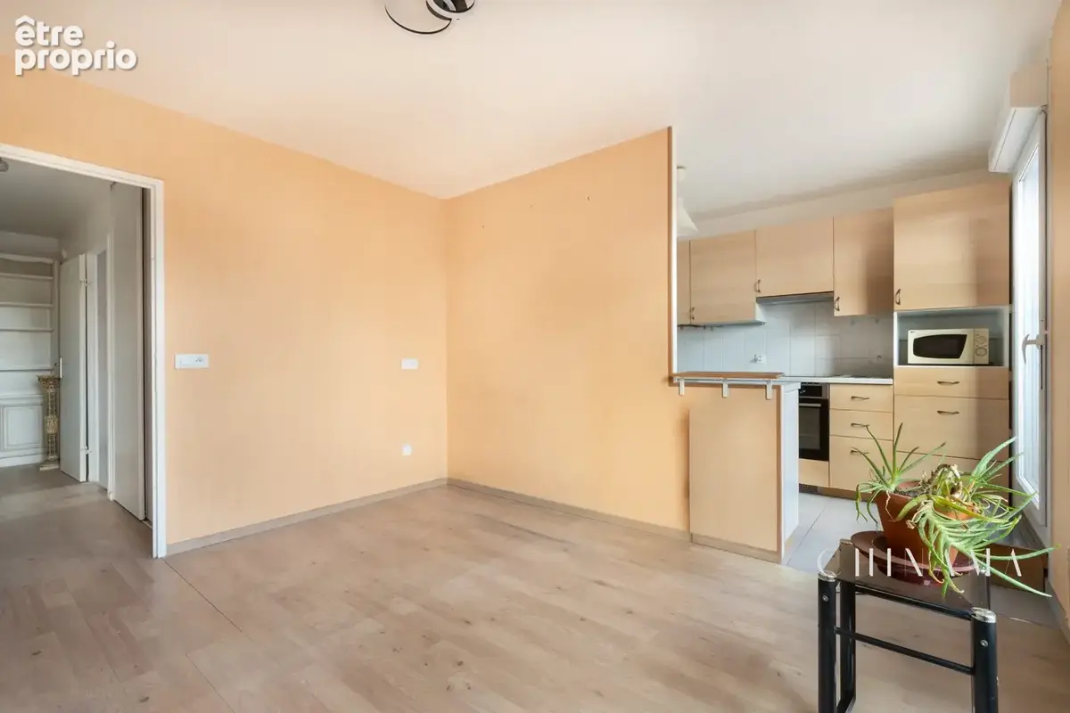 Appartement à MOISSY-CRAMAYEL