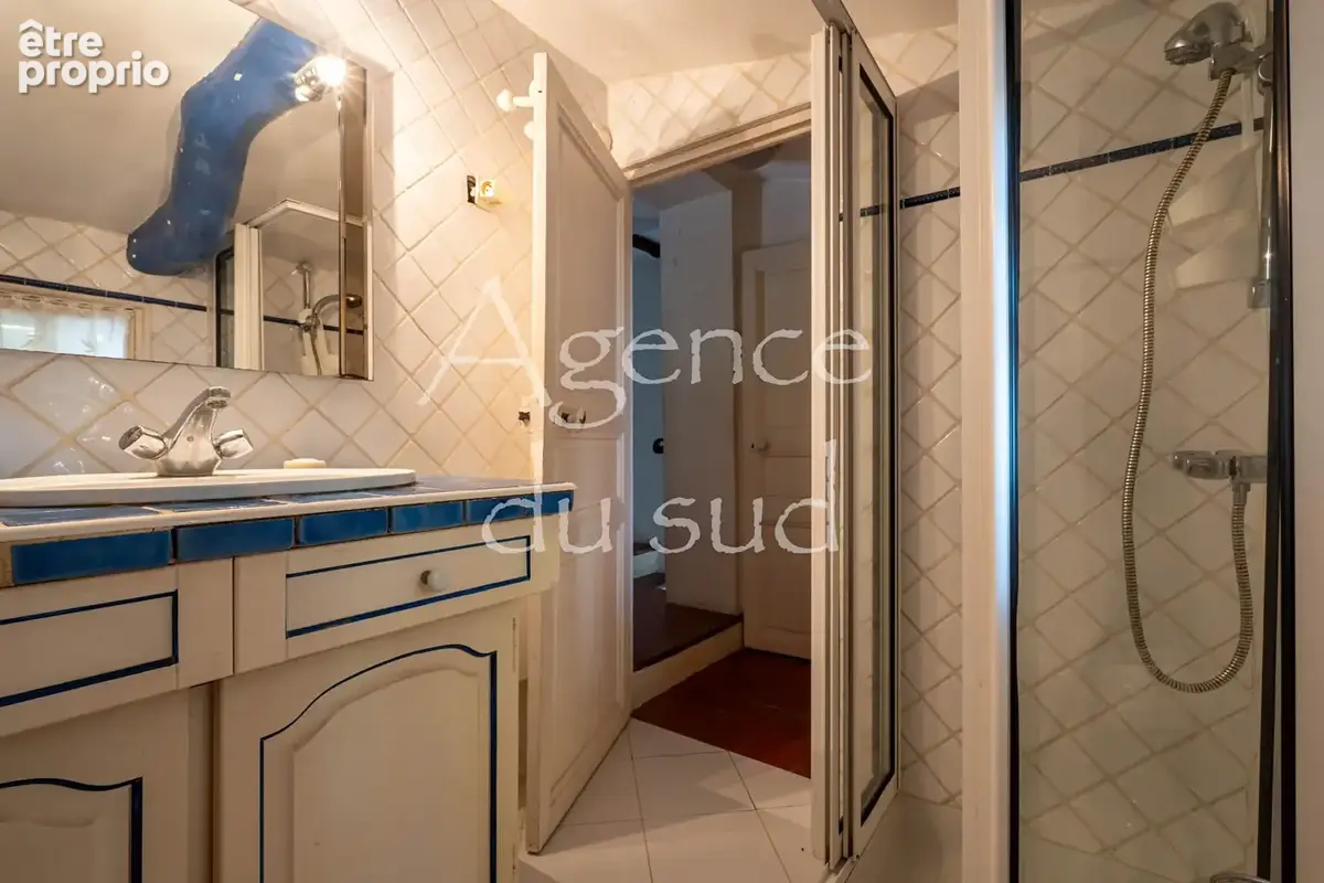 Maison  6 pièce(s) de 200 m² - photo 13