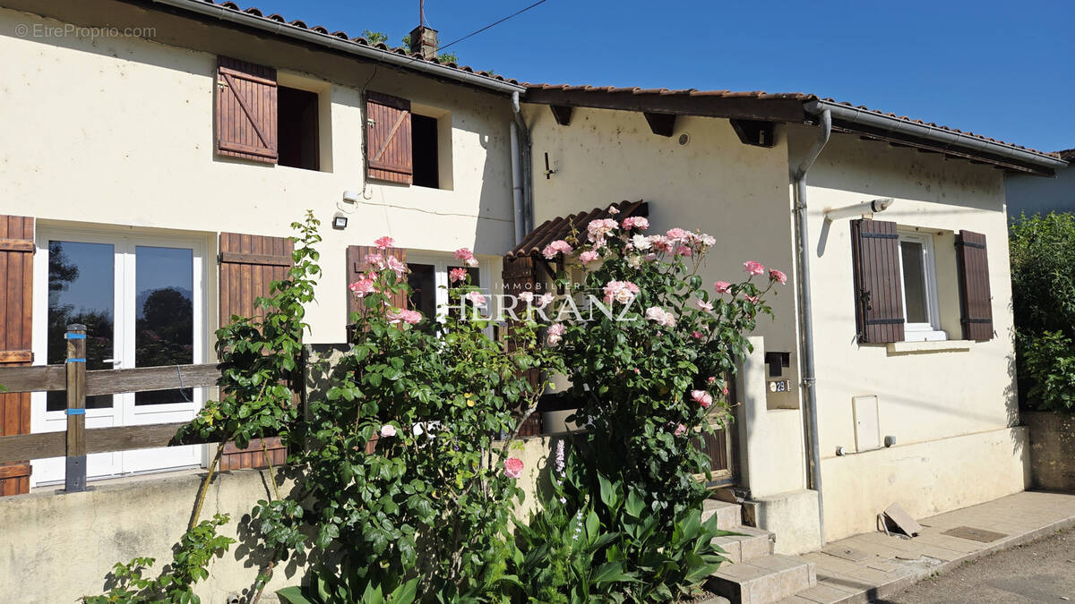 Maison à SAINTE-TERRE
