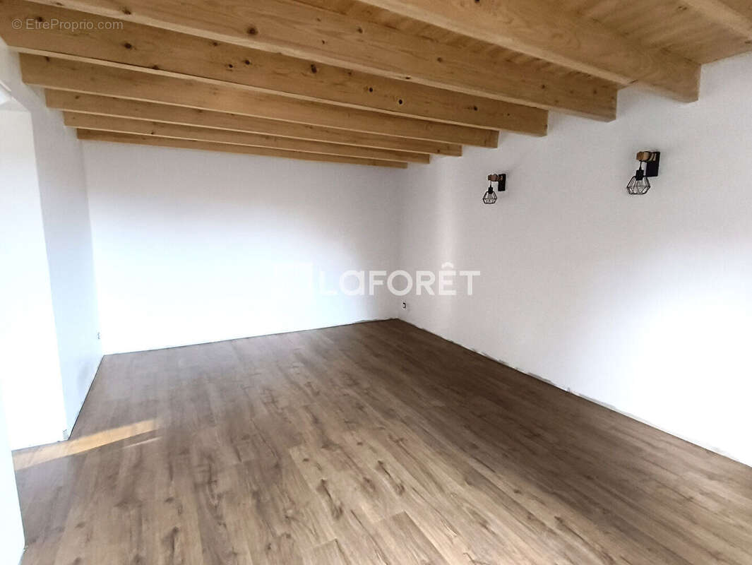 Ancienne ferme rénovée avec terrain  - 14 kms d' Epinal - photo 7