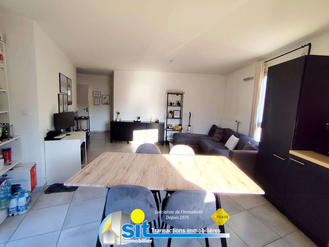Appartement à PONT-EVEQUE